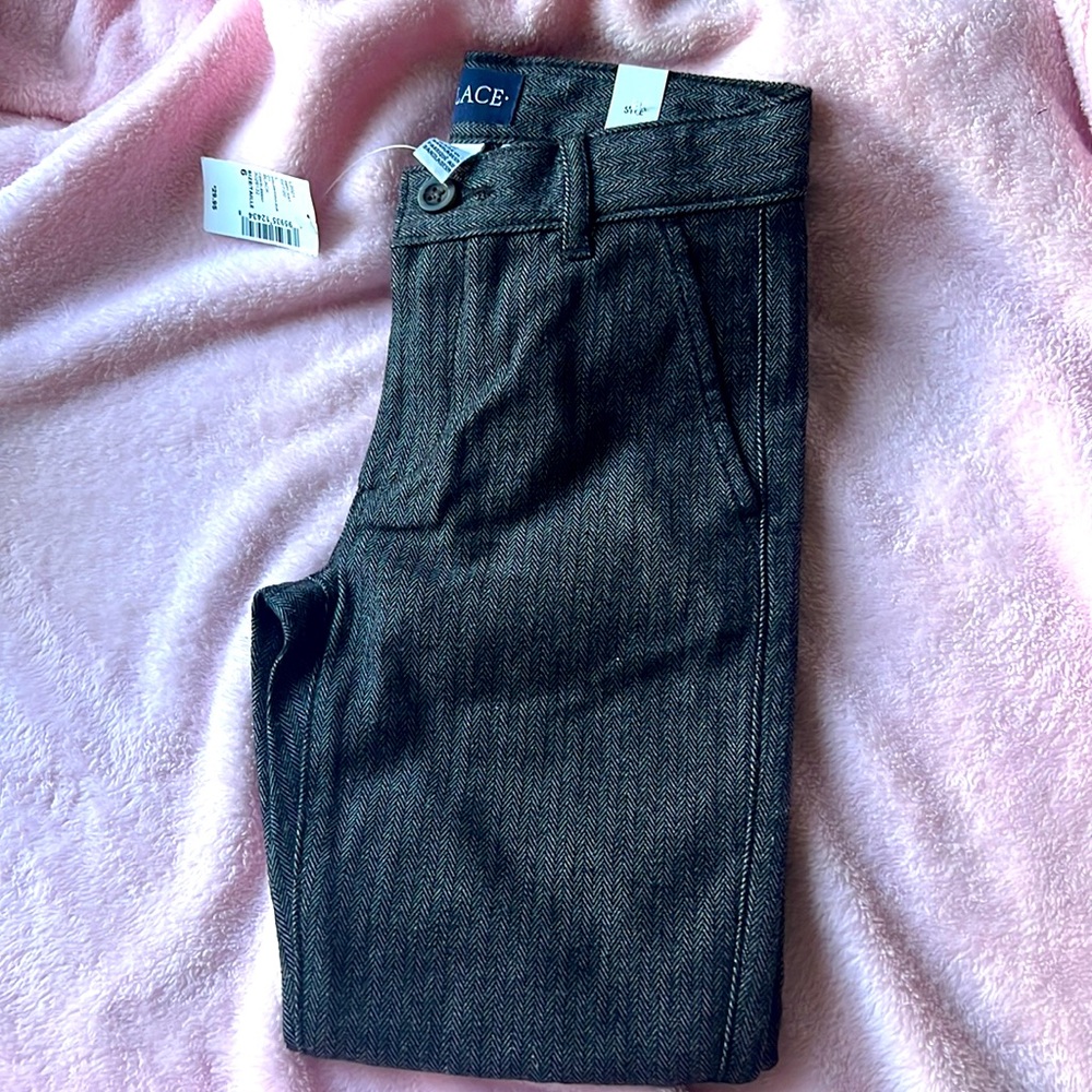Boy Size 6 dressy paints. Brand new